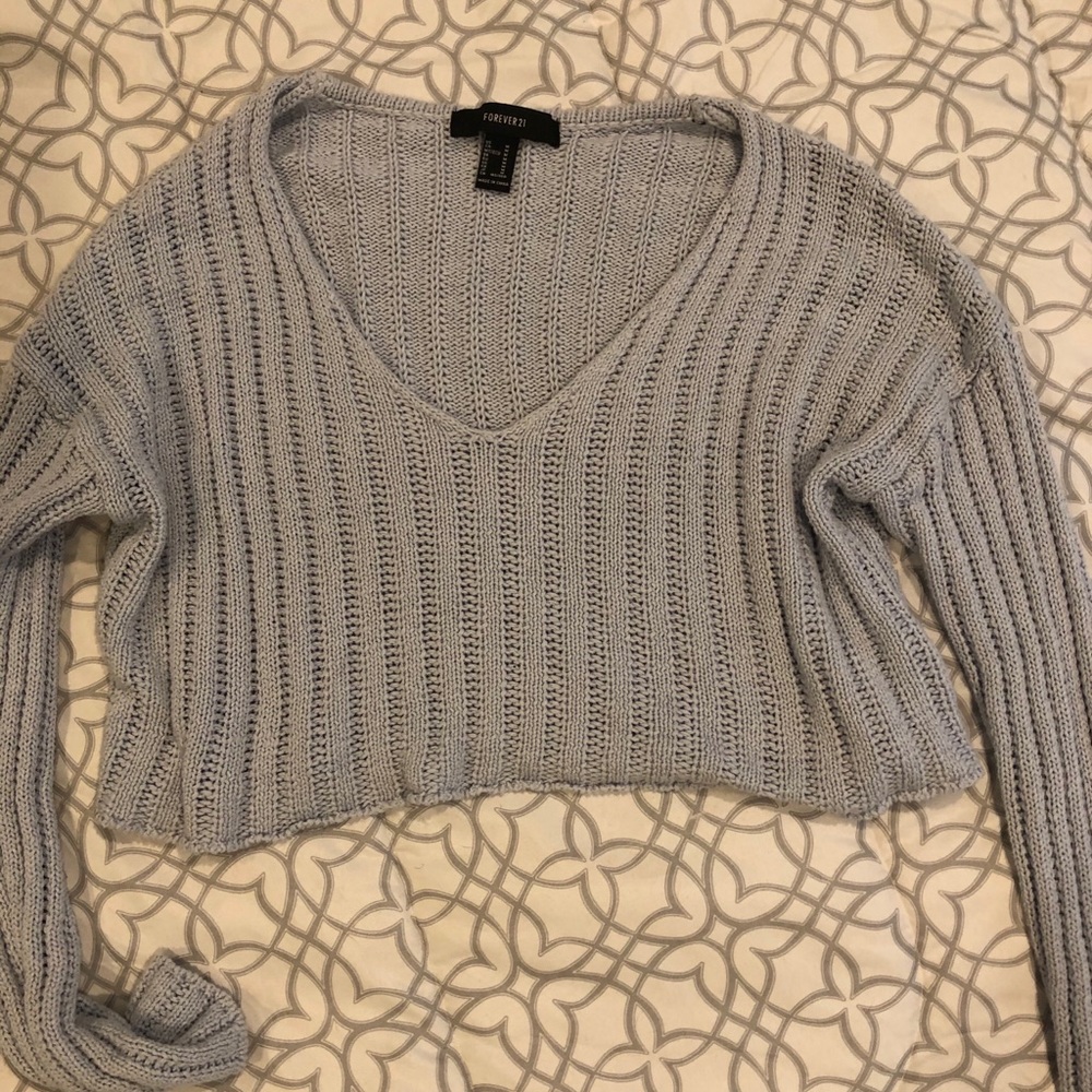 Cropped long sleeve top